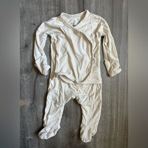 Bonsie baby skin to skin wear 0-3 months